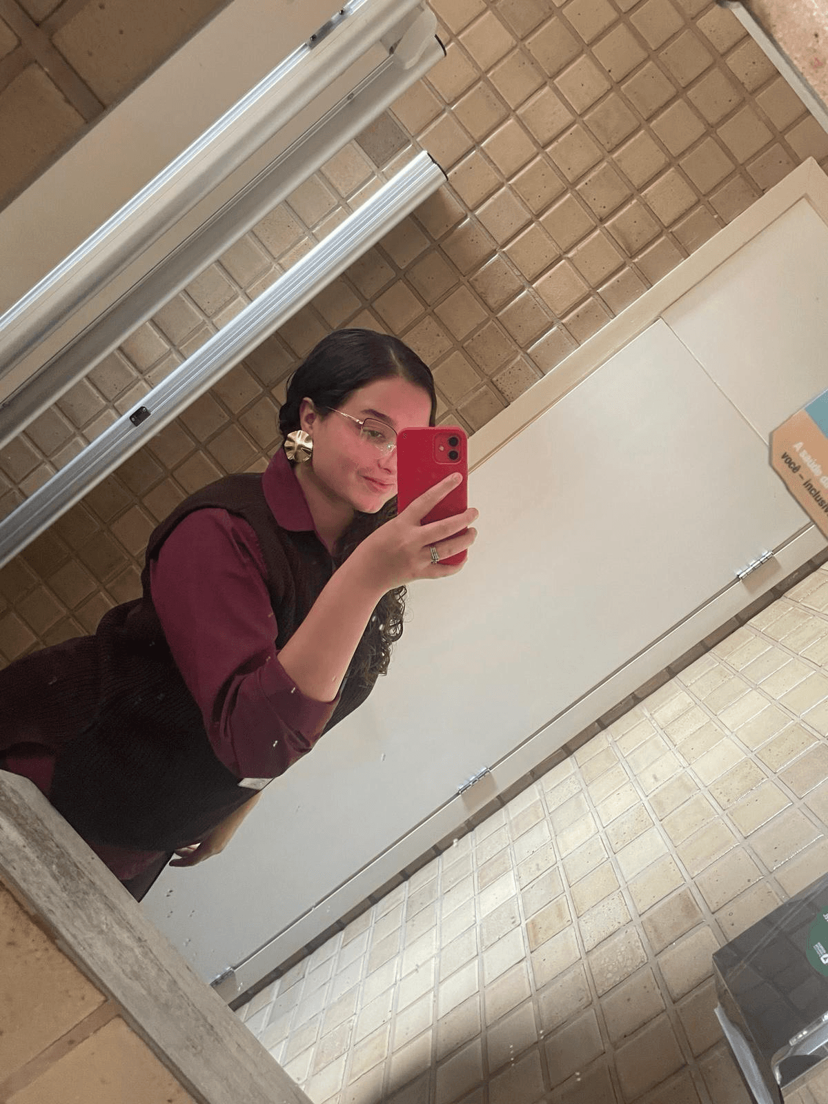 Ágatha Rochael em sua rotina acadêmica